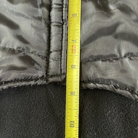 Dog Sweater. Reversible Black And Print. See Pictures For Size. Good Condition. - Picture 12 of 13